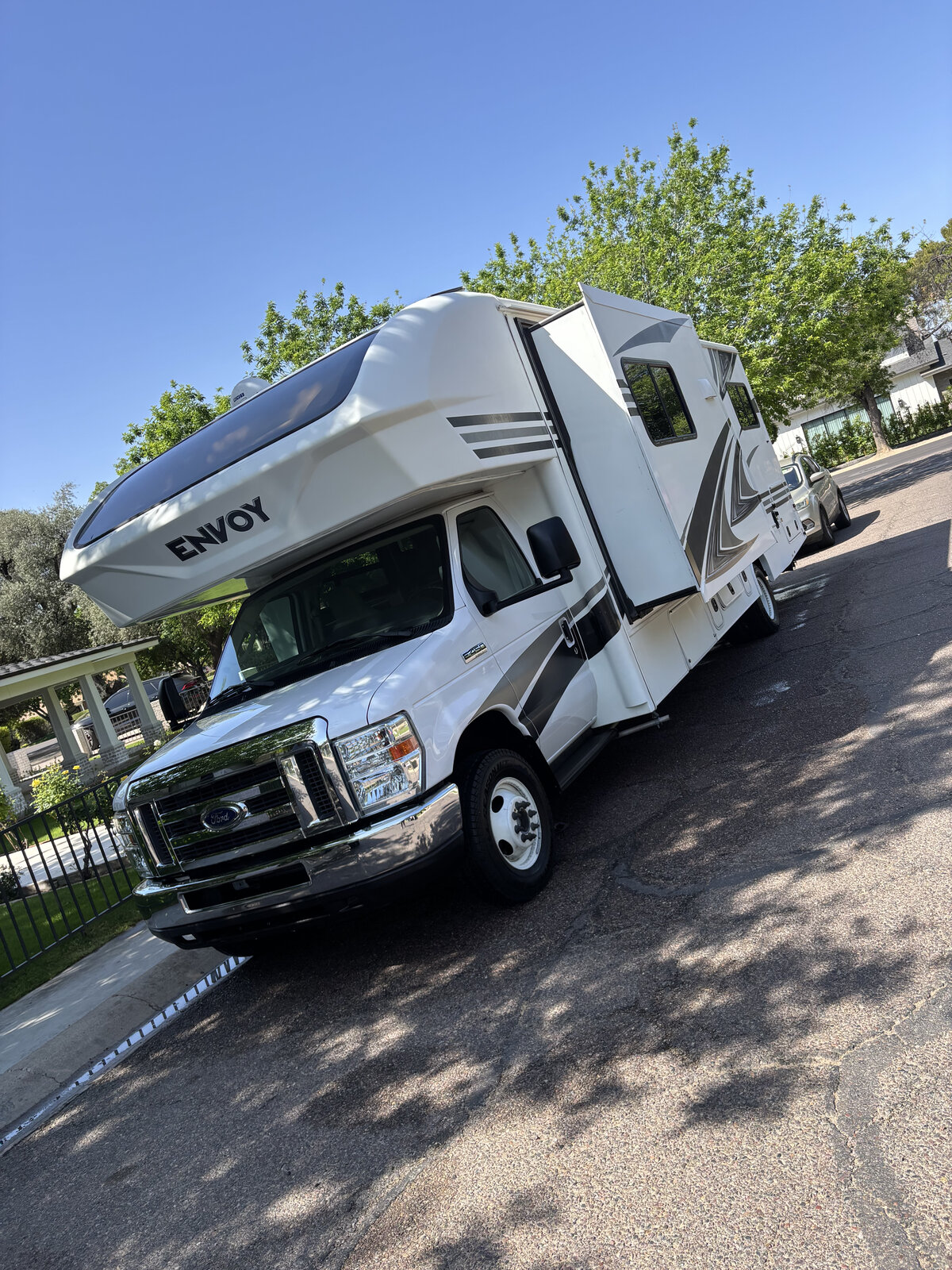 Ford Envoy Motorhome — RV Detail